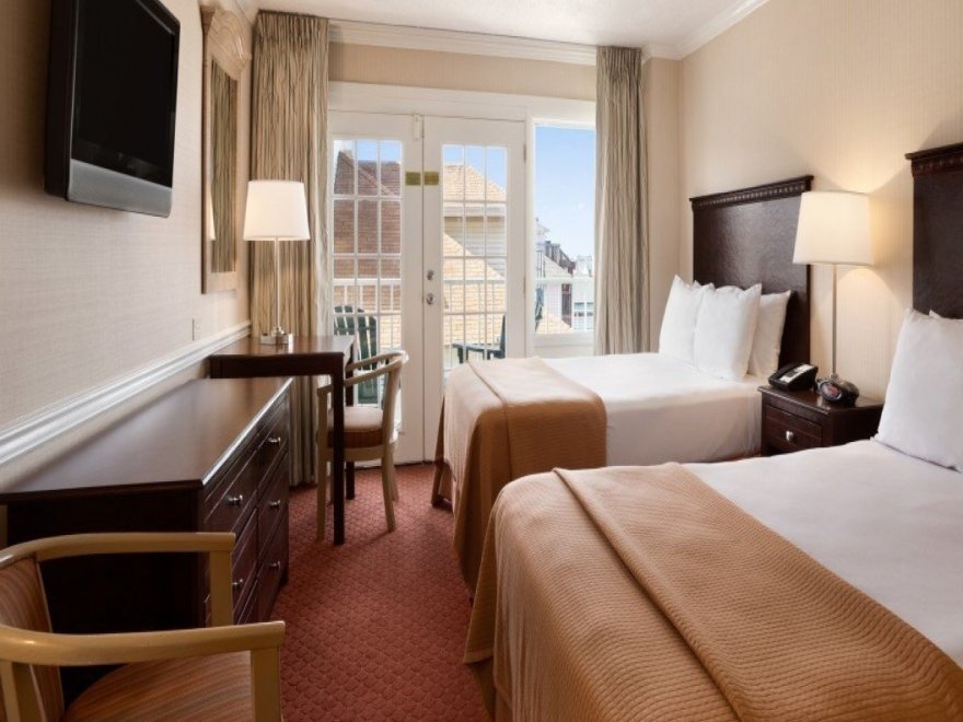 Howard Johnson Plaza by Wyndham Ocean City Oceanfront