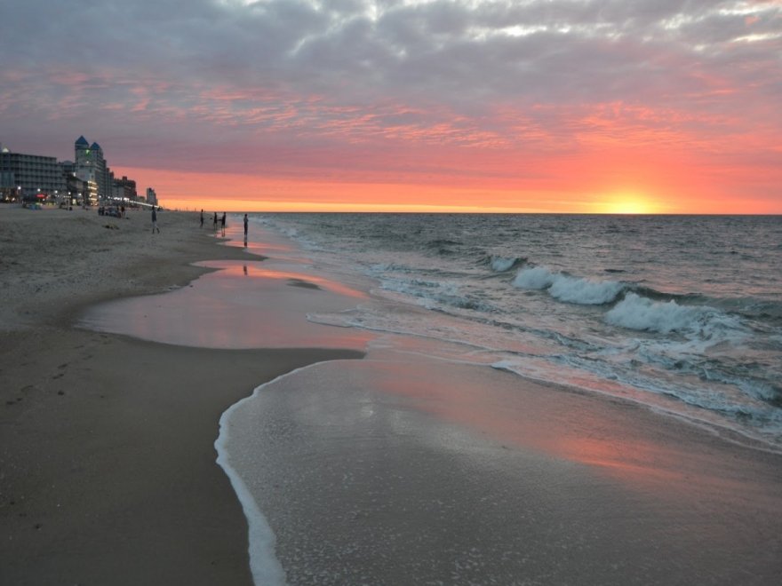 Howard Johnson Plaza by Wyndham Ocean City Oceanfront