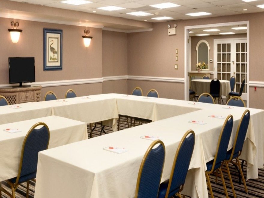 Howard Johnson Plaza by Wyndham Ocean City Oceanfront