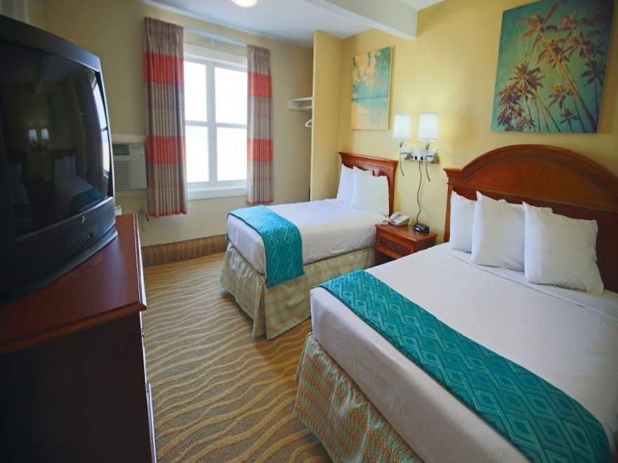 Plim Plaza Hotel