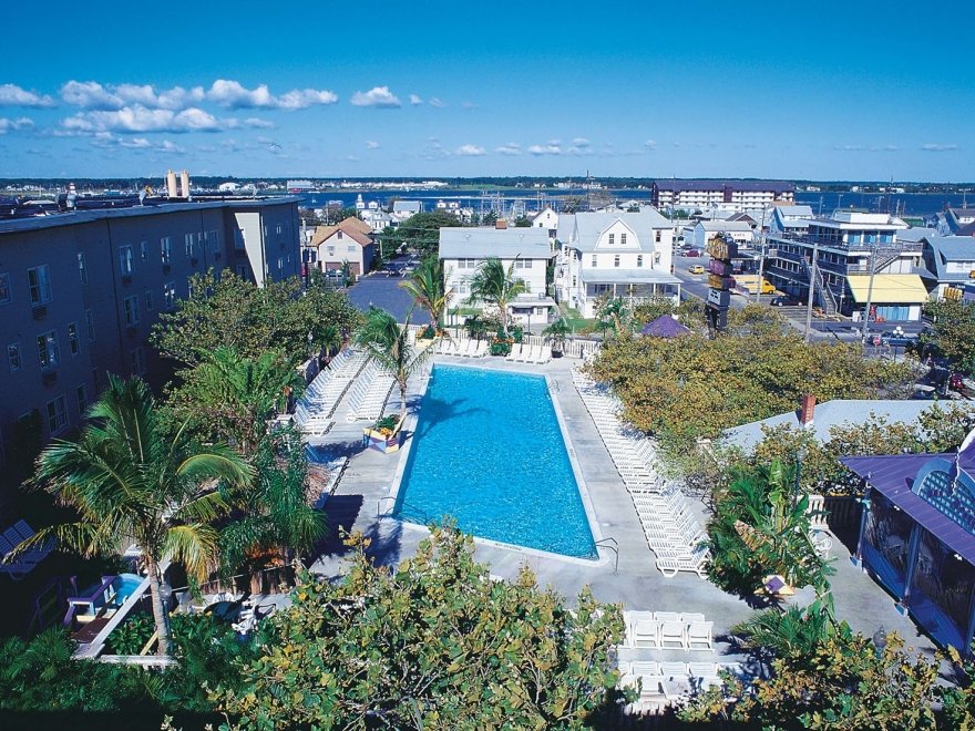 Plim Plaza Hotel