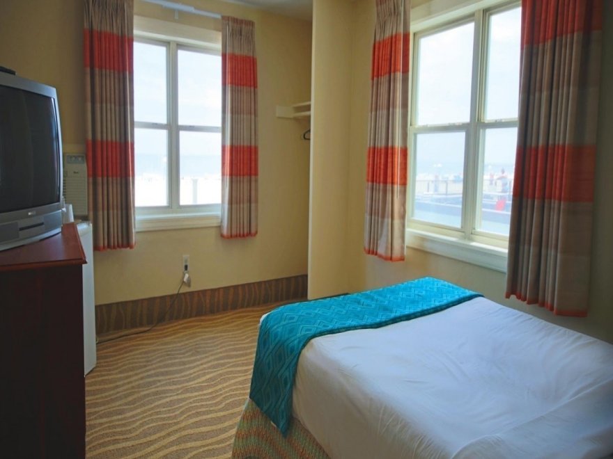 Plim Plaza Hotel