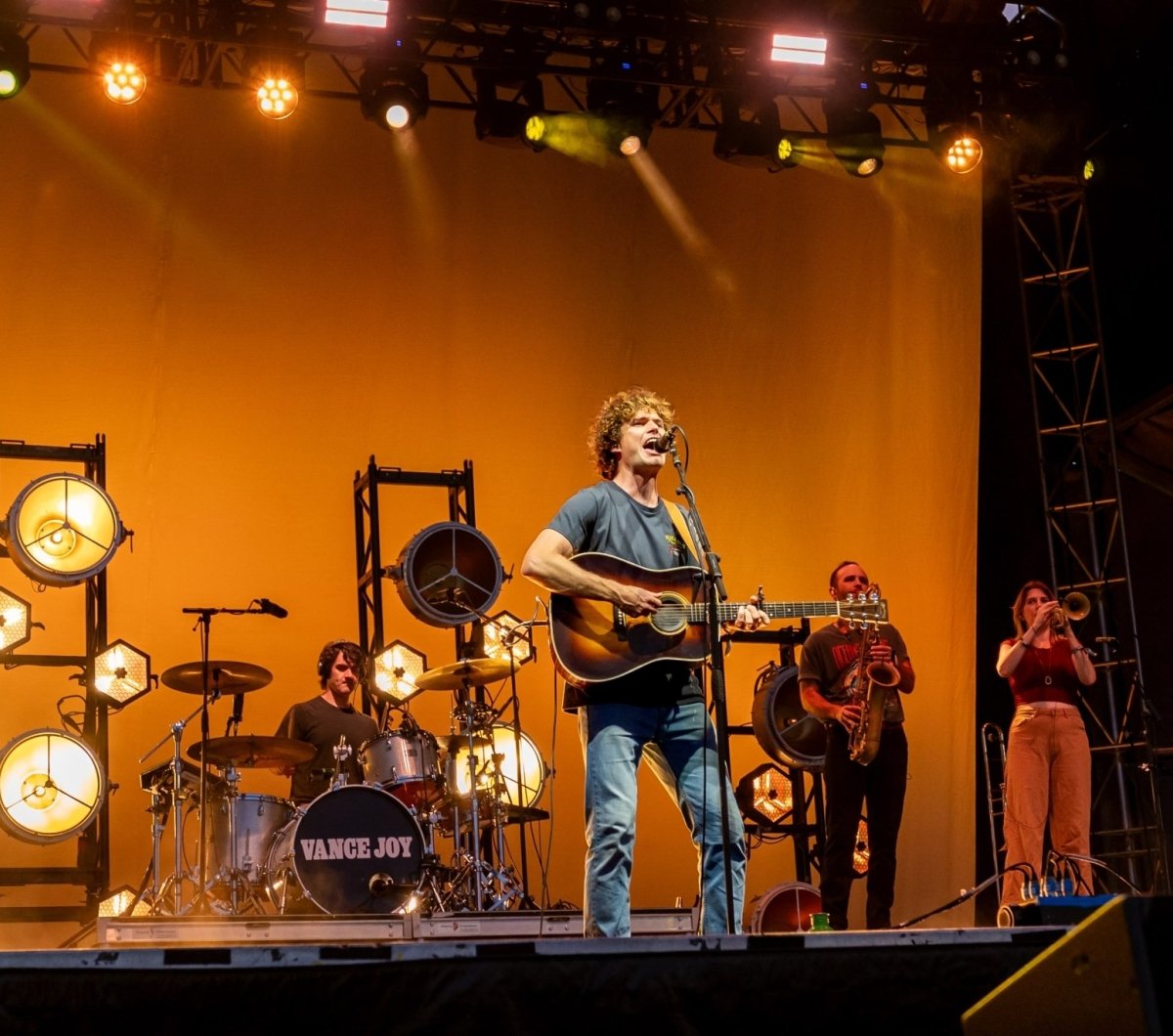 Vance Joy Vance Joy at Oceans Calling